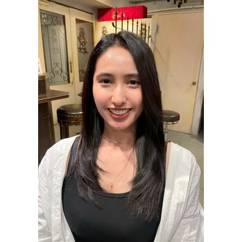 海外挙式前に＊縮毛矯正×ミネコラで艶髪に